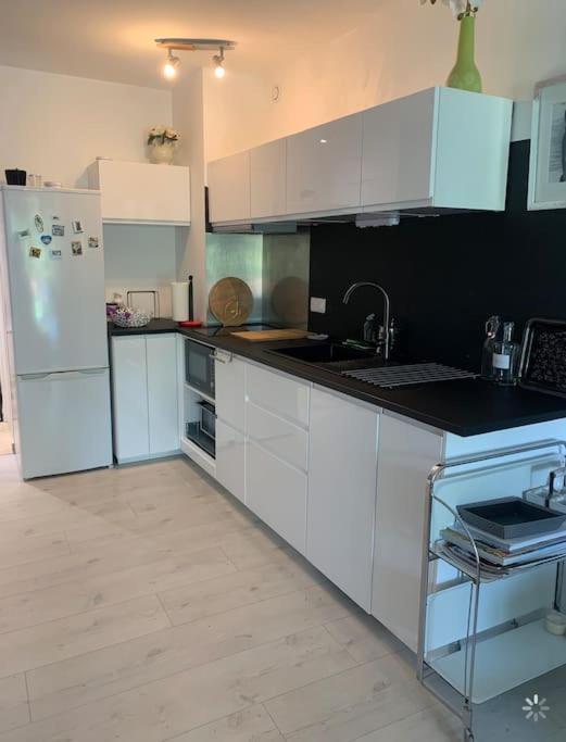 La Petite Perle Apartment โคโกแล็ง ภายนอก รูปภาพ