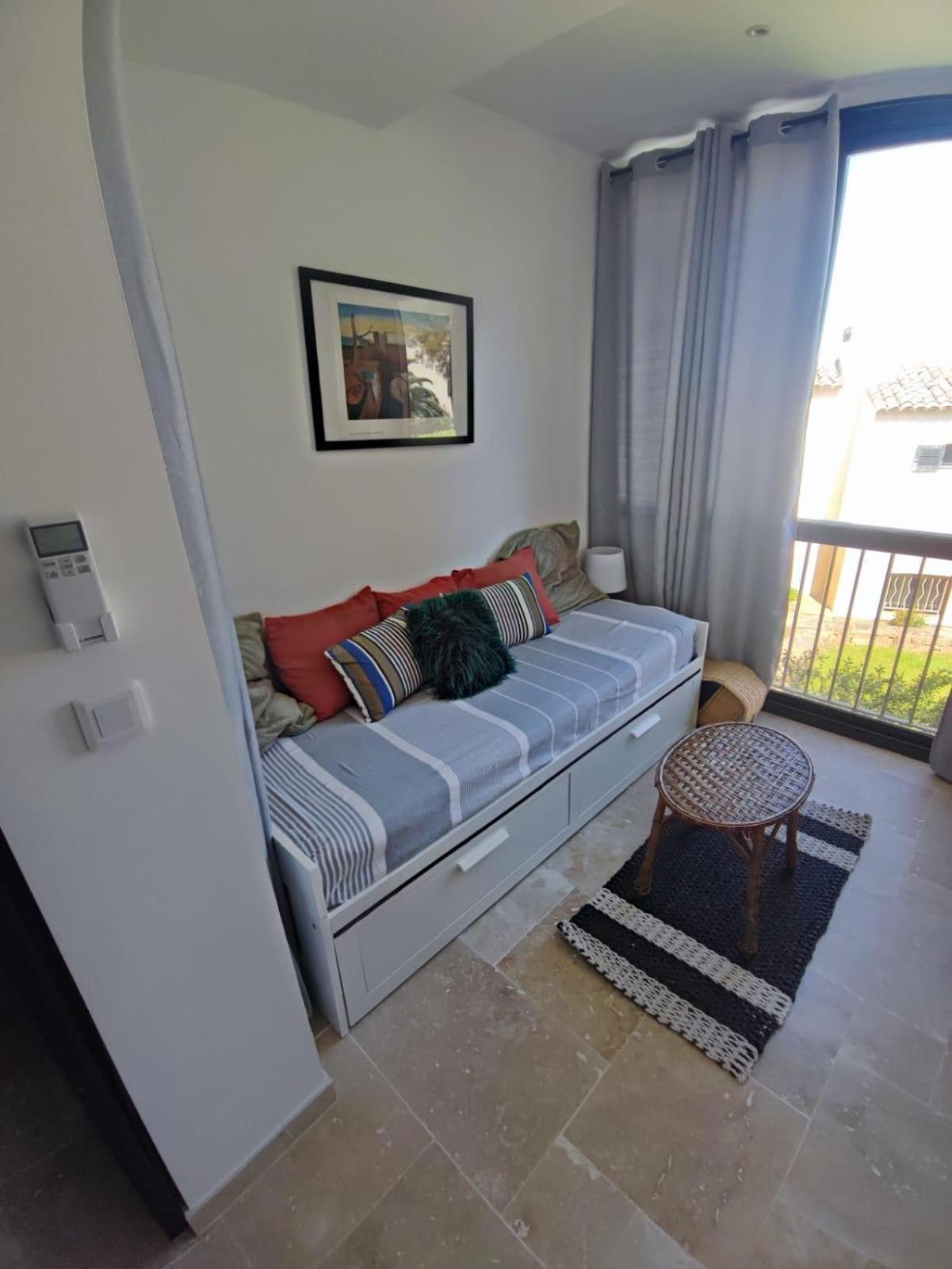 La Petite Perle Apartment โคโกแล็ง ภายนอก รูปภาพ